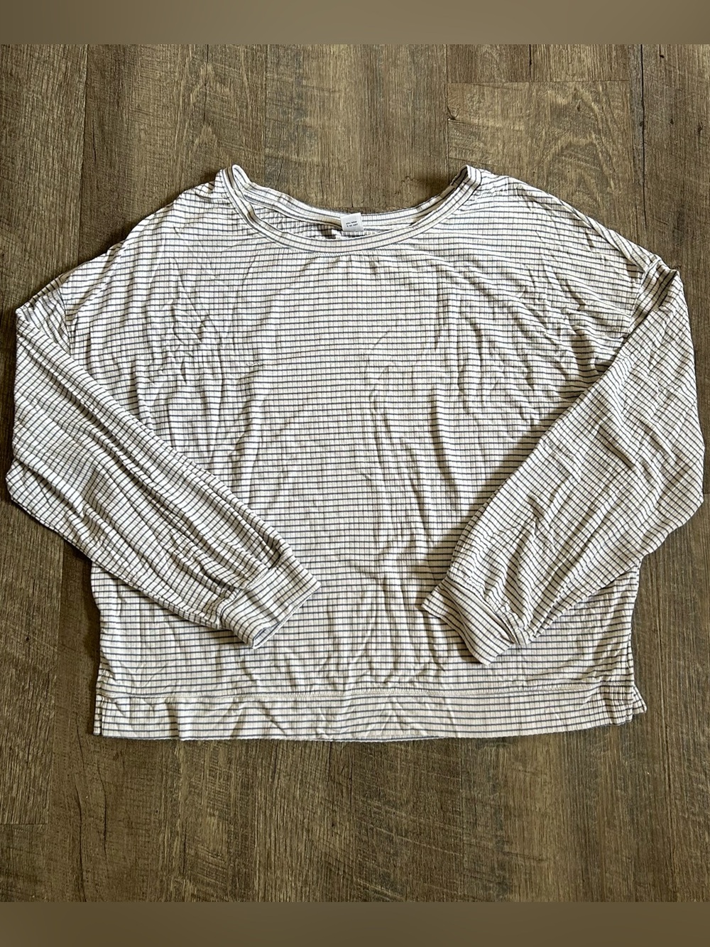 Old Navy White Long-Sleeve Crewneck Top with Blue Stripes XS